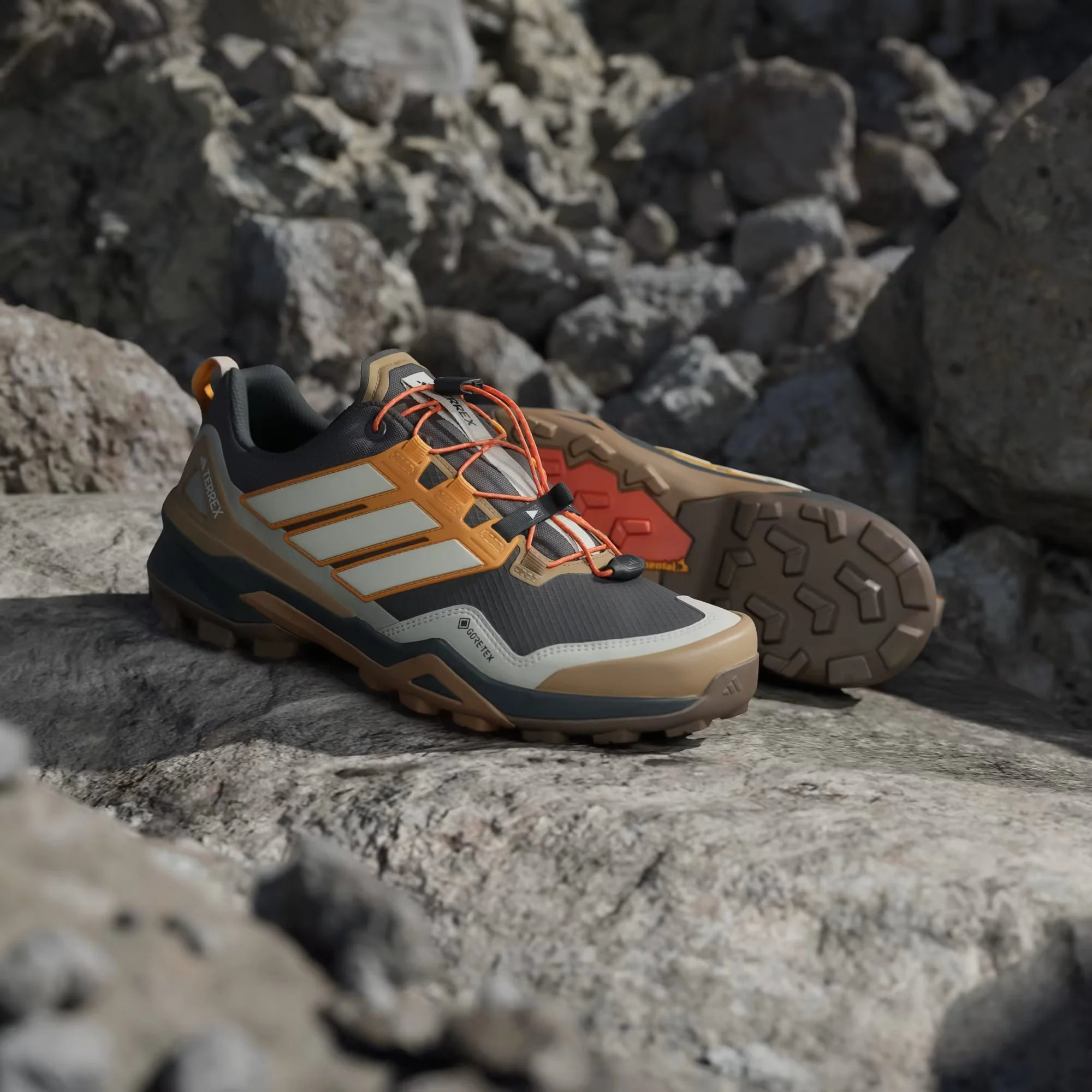 Adidas Terrex Men's Skychaser GORE-TEX Hiking Shoes Carbon/Off White/Pure Tangerine JR3987 - Image 3